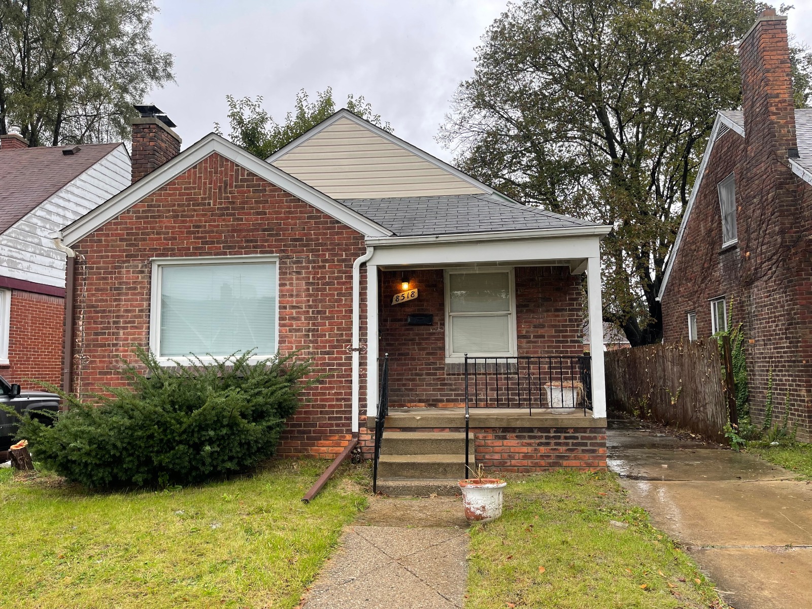 8518 Sussex st, Detroit, MI 48228